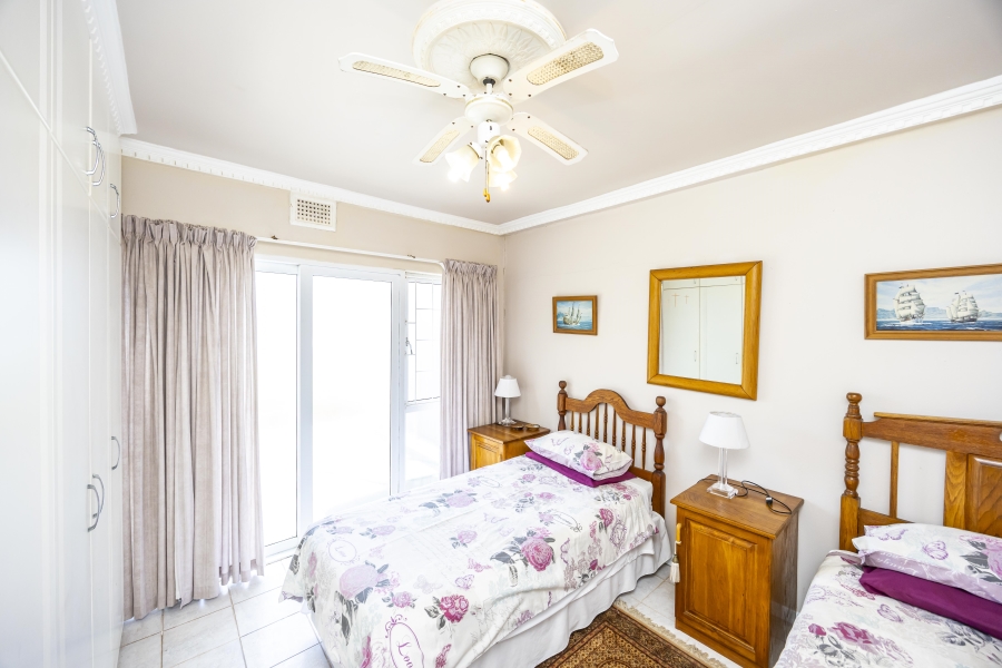 5 Bedroom Property for Sale in Gonubie Eastern Cape